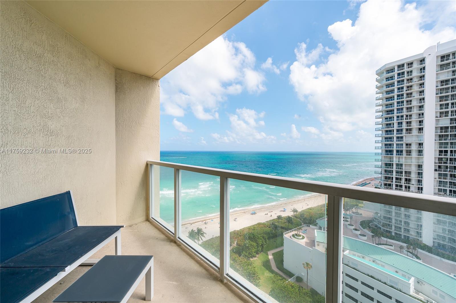 LA PERLA CONDO - Residential