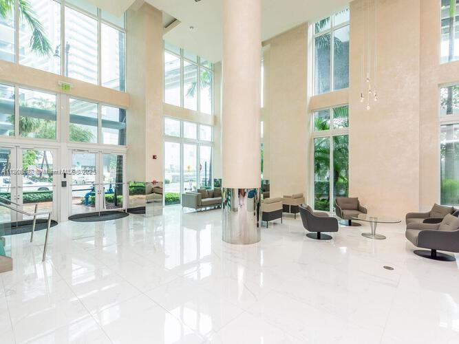 BRICKELL ON THE RIVER S T - Residential Lease