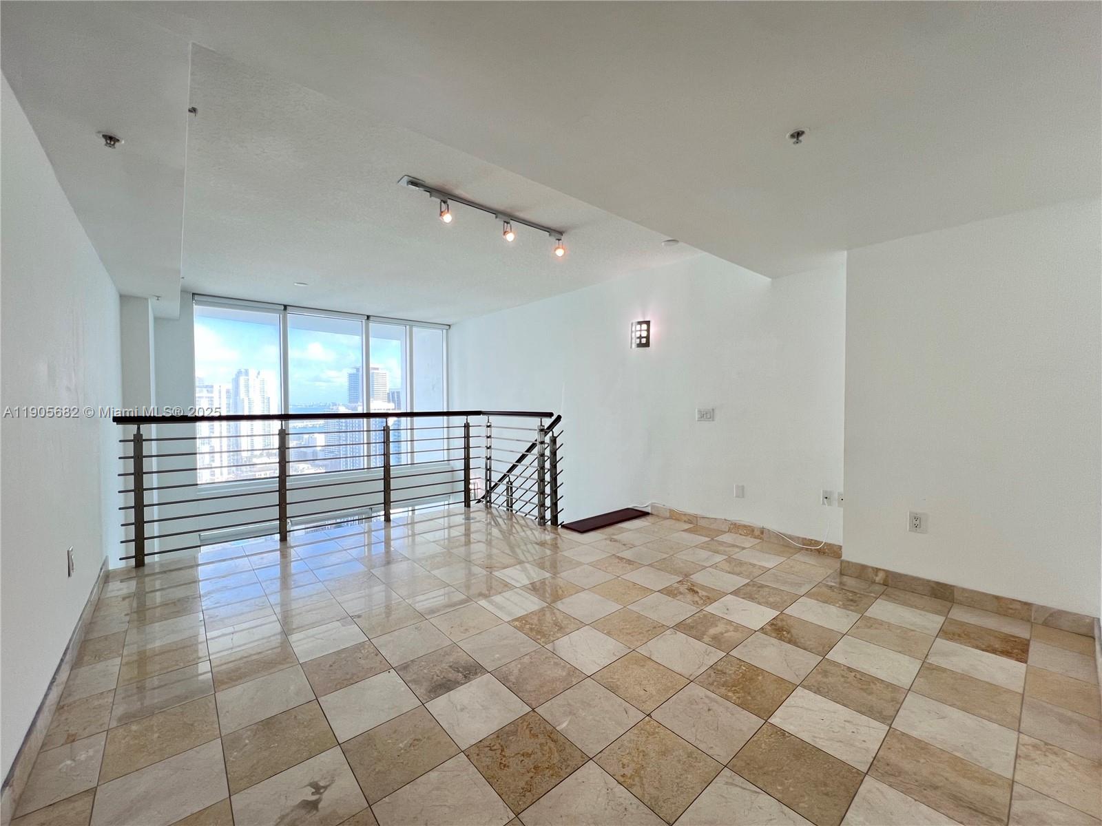 BRICKELL ON THE RIVER S T - Residential Lease