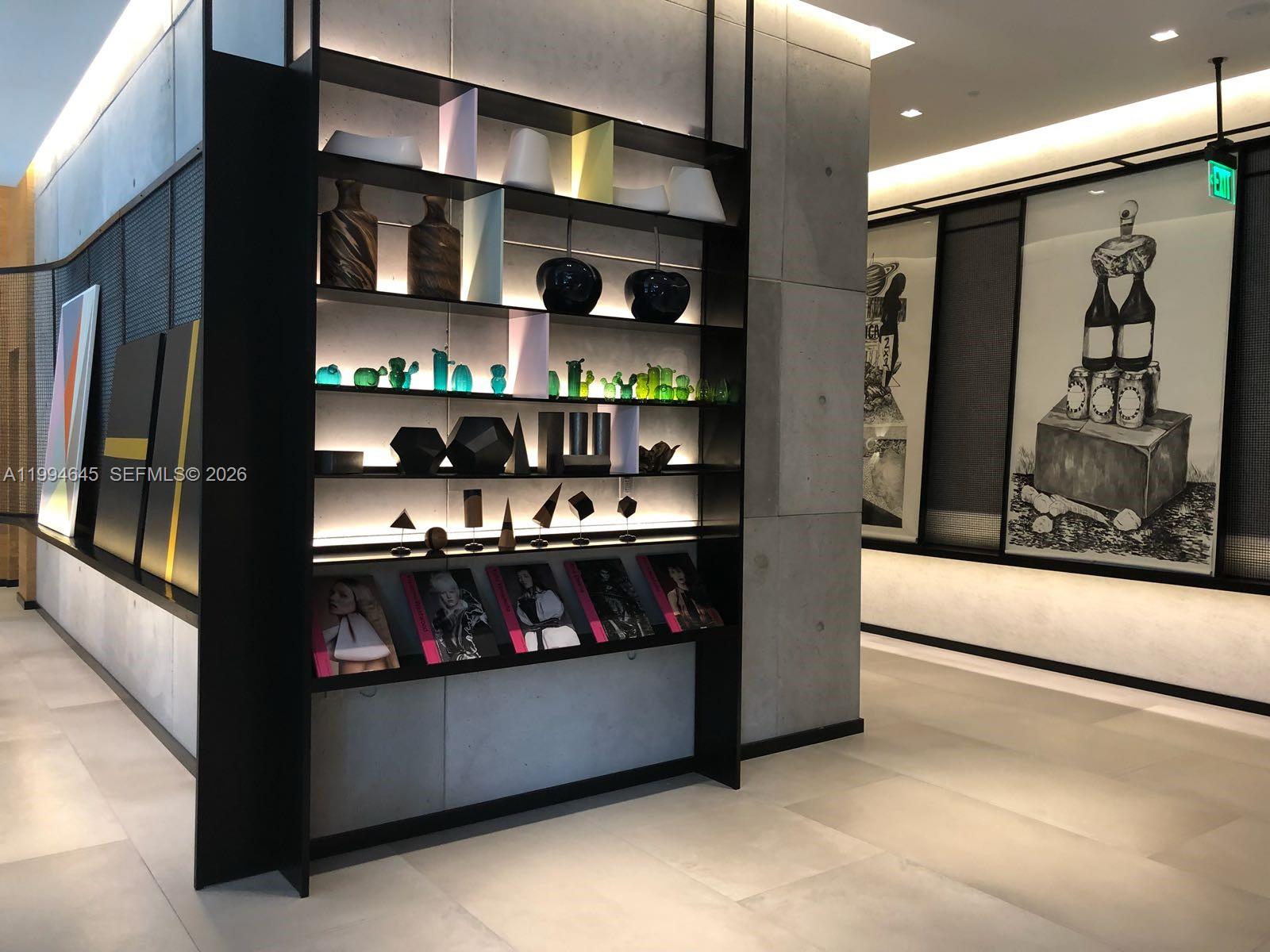 3401 MIDTOWN CONDO - Residential