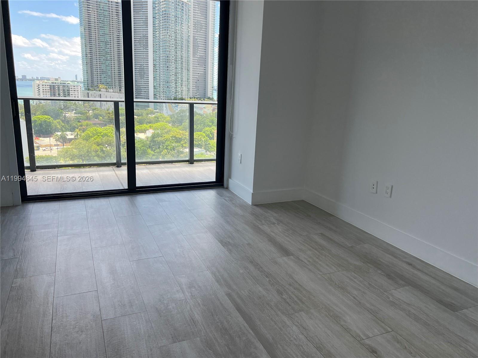 3401 MIDTOWN CONDO - Residential