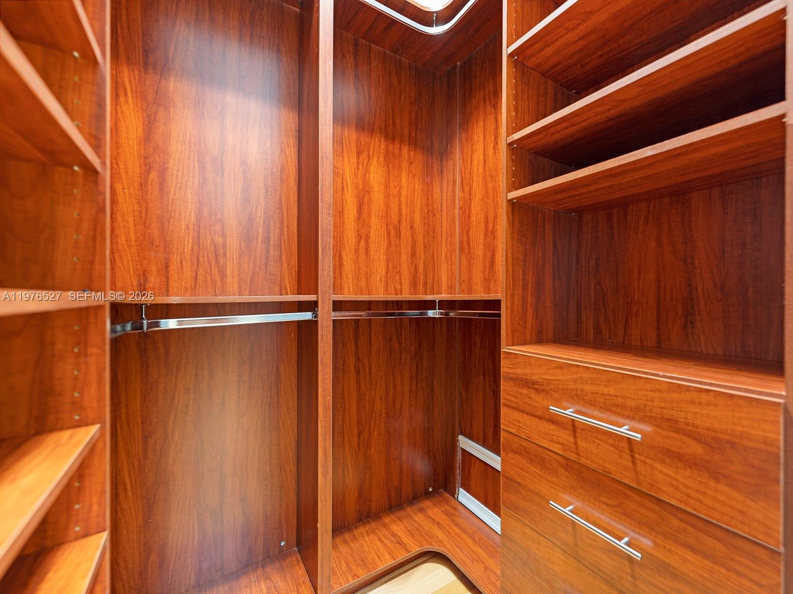 PEMBROKE FALLS PH 5 - Residential