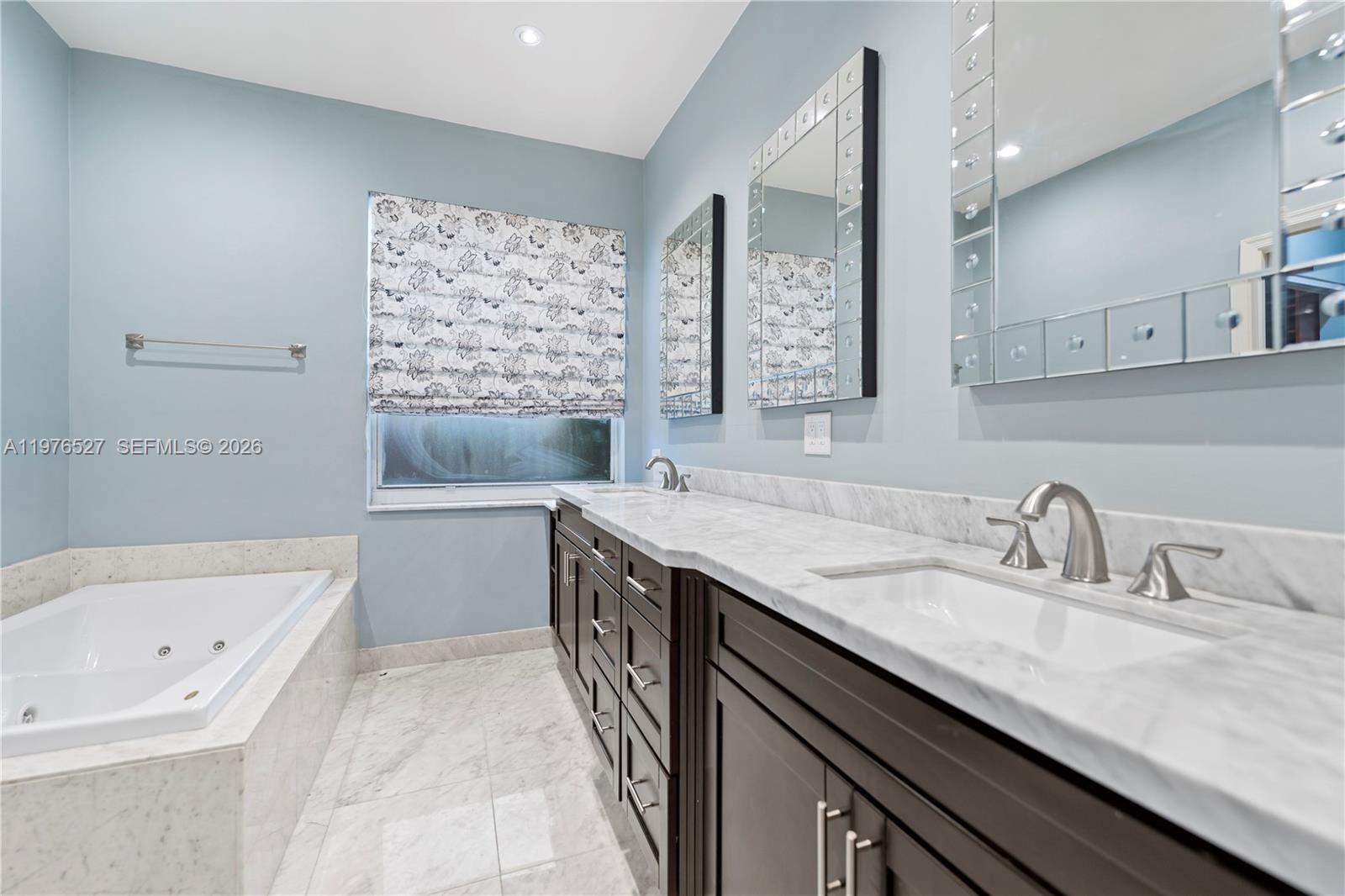 PEMBROKE FALLS PH 5 - Residential