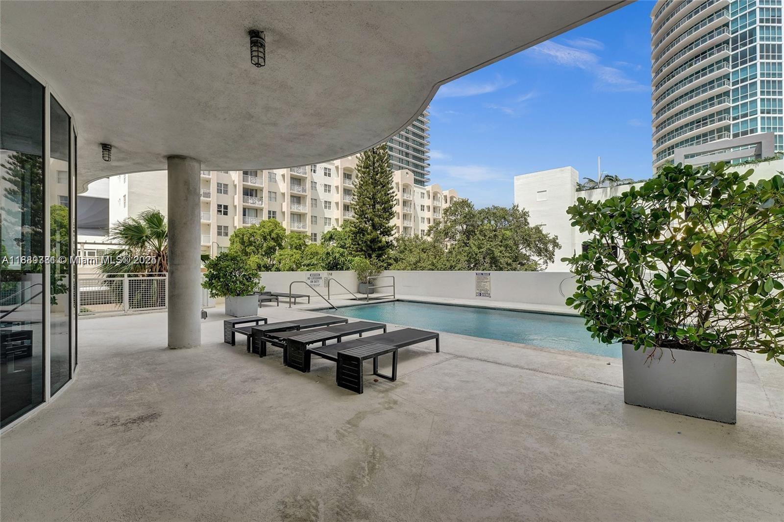 THE YORKER CONDO - Residential