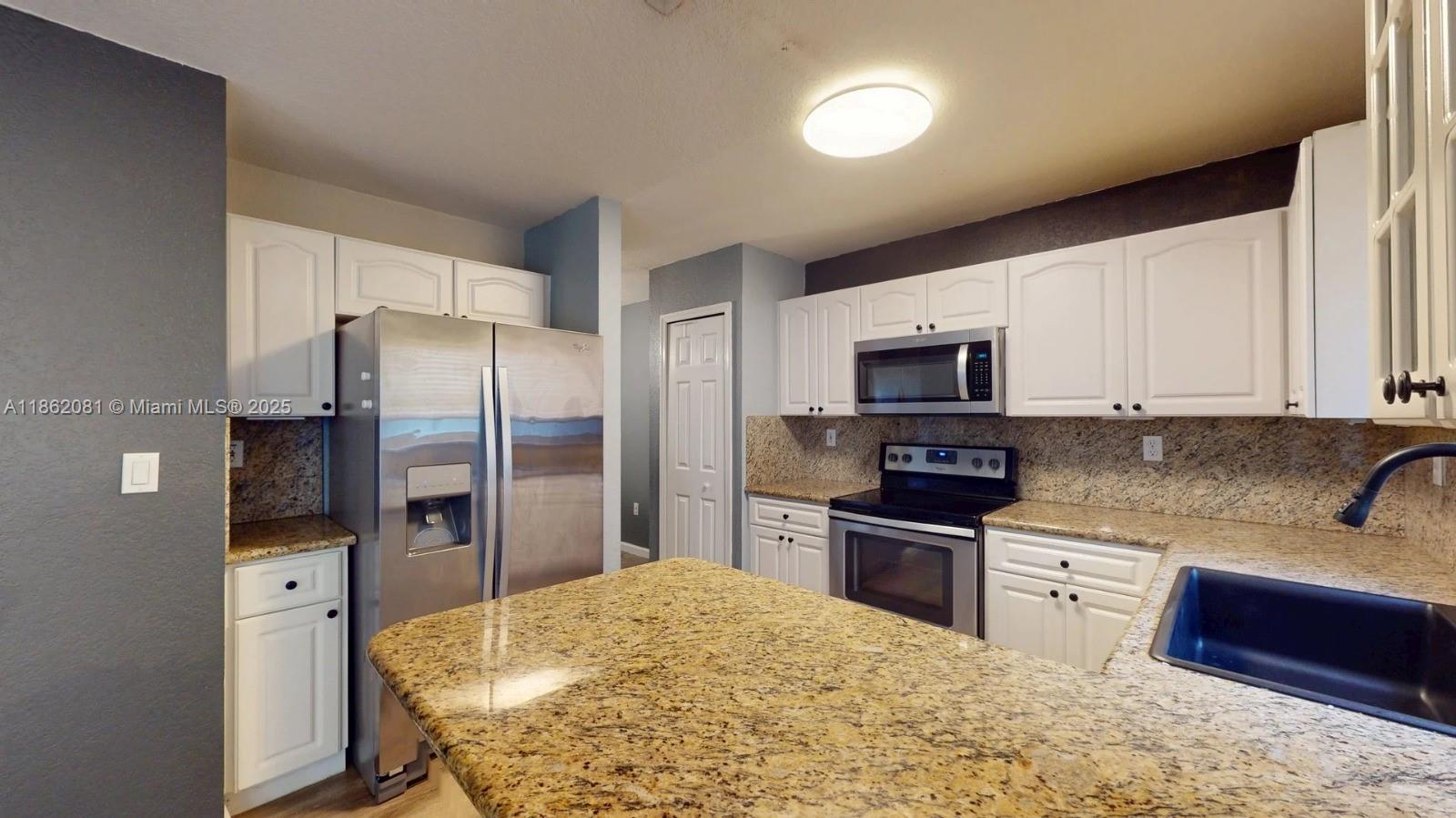 WEST PARK-WEST PARCEL - Residential Lease