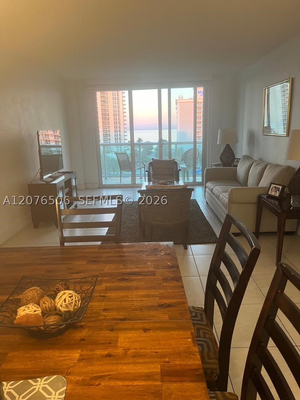 19370 Collins Ave 805