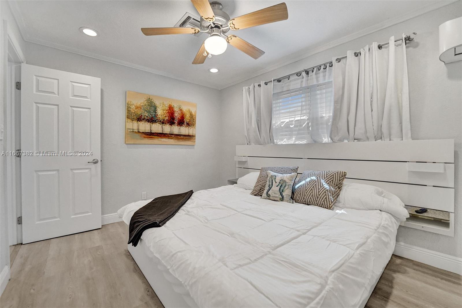 AVON HEIGHTS - Residential