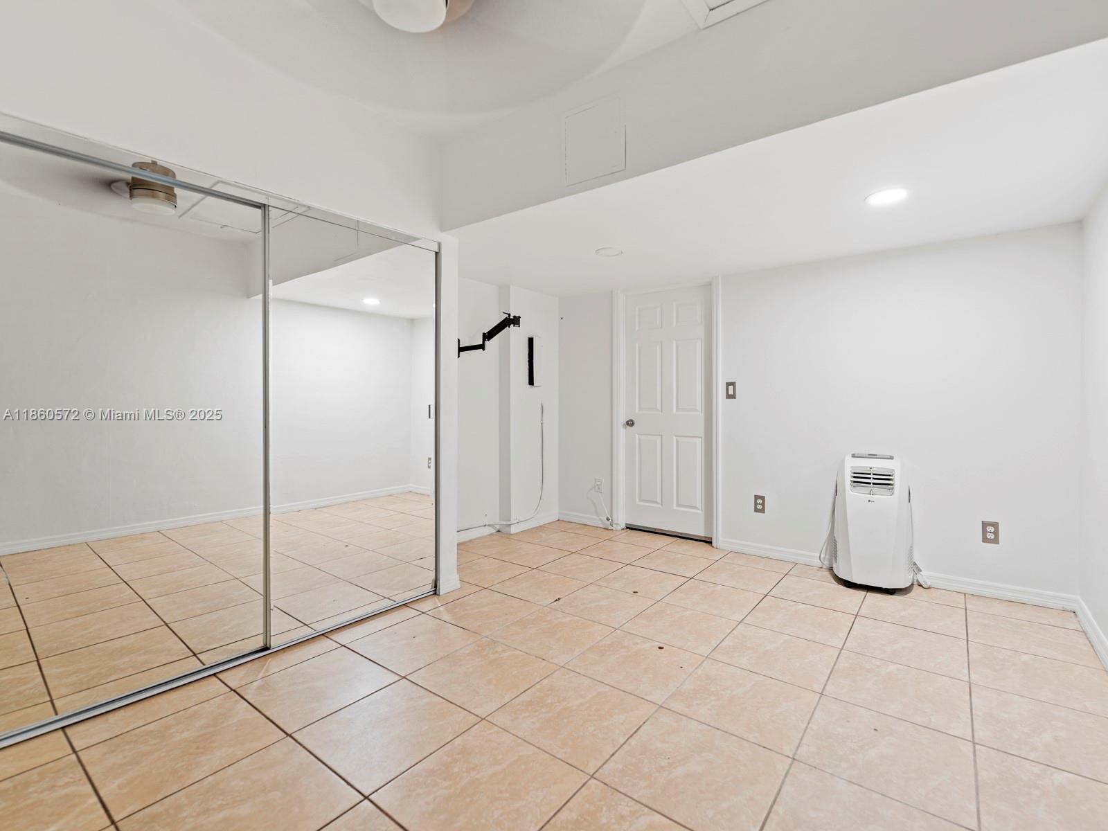 LAGO MAR 1ST ADDN - Residential