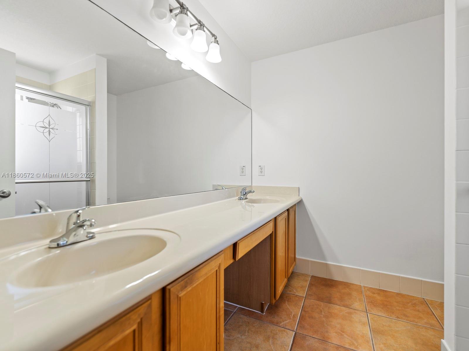 LAGO MAR 1ST ADDN - Residential