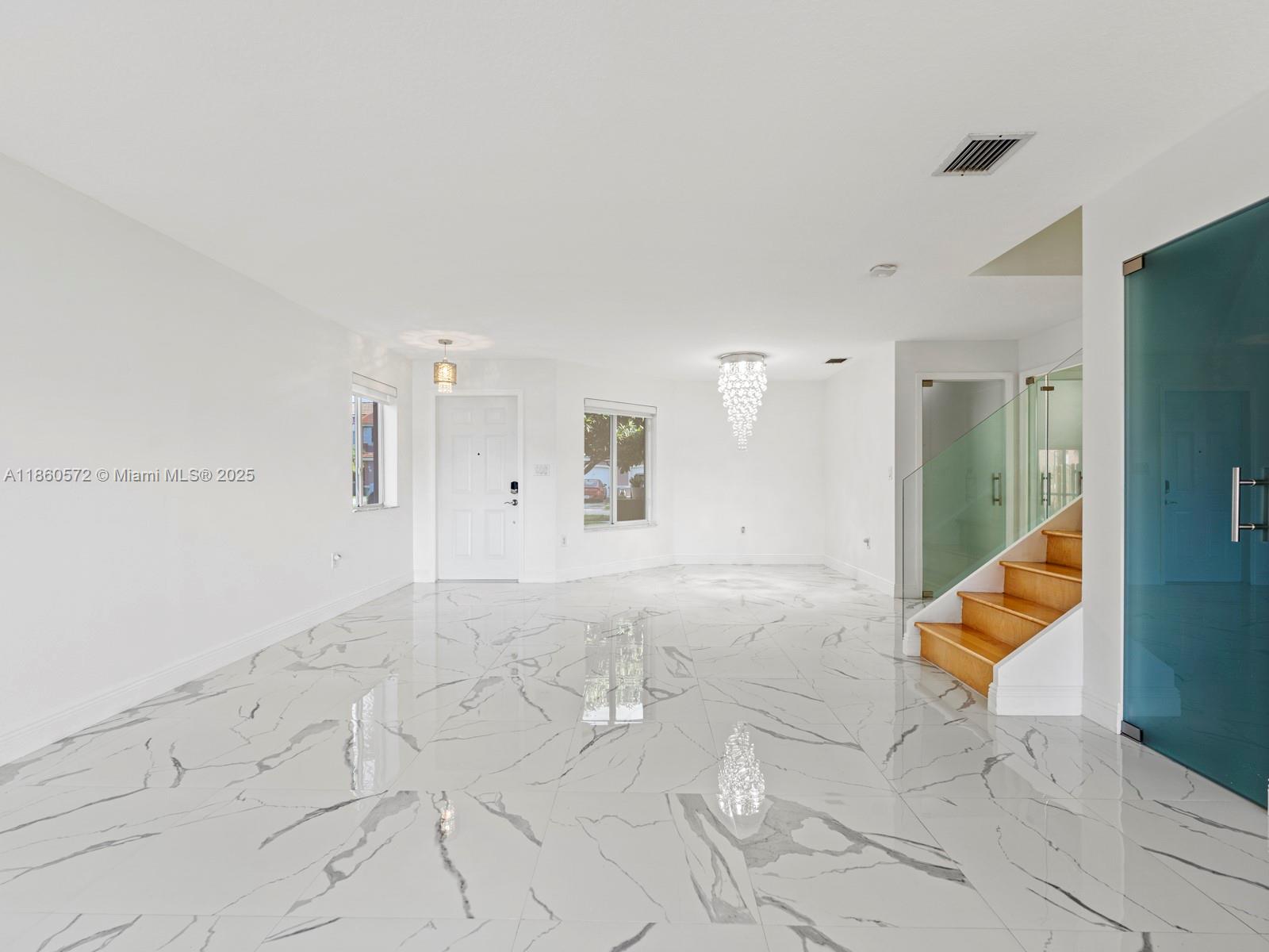 LAGO MAR 1ST ADDN - Residential