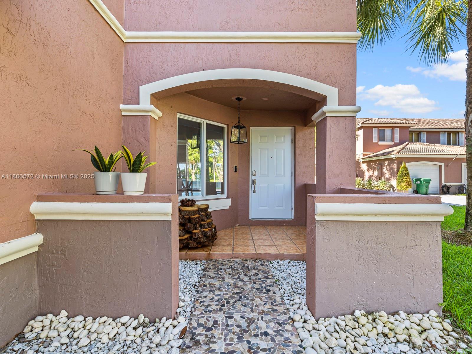 LAGO MAR 1ST ADDN - Residential