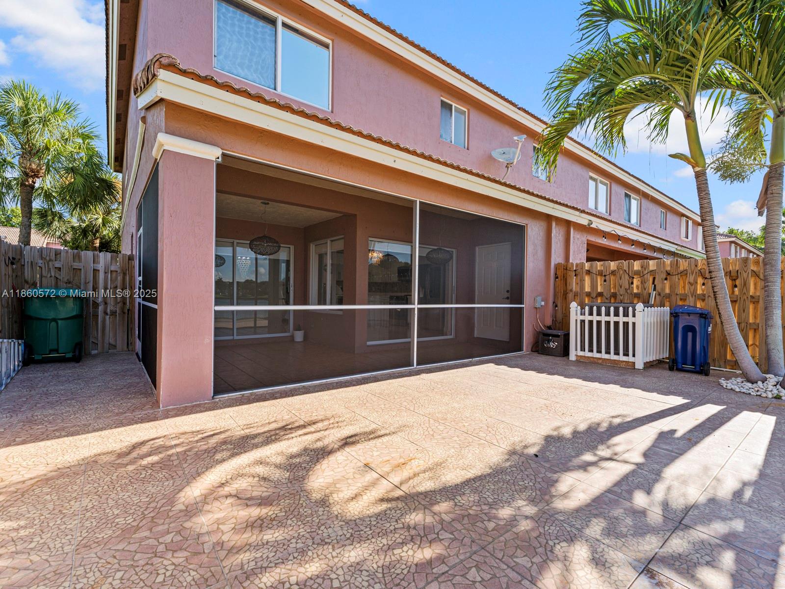 LAGO MAR 1ST ADDN - Residential
