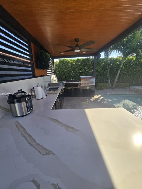 COUNTRY LAKE MANOR SEC 2 - Residential Lease