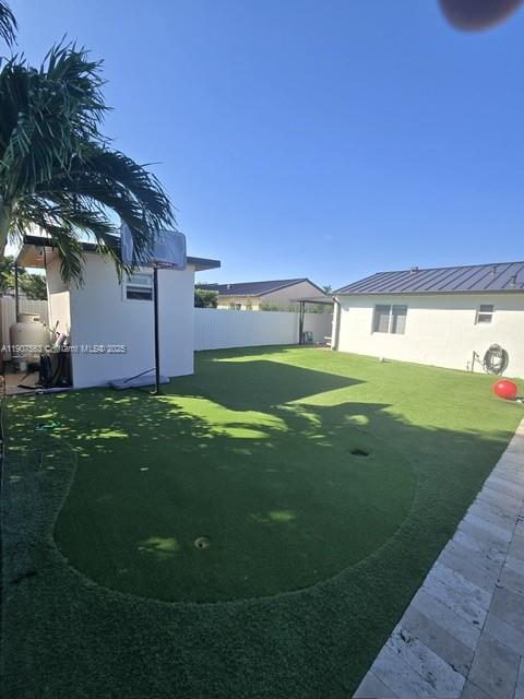 COUNTRY LAKE MANOR SEC 2 - Residential Lease