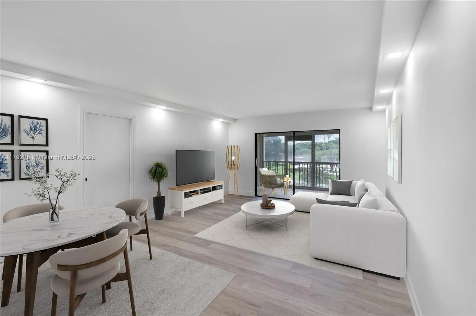 Delray Beach, Florida 33446, United States, 2 Bedrooms Bedrooms, ,2 BathroomsBathrooms,Residential,Active,118052