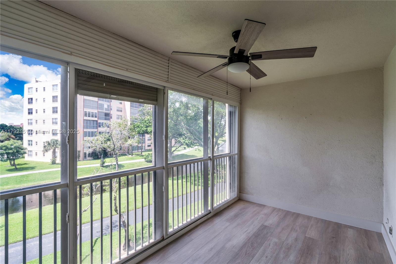 HUNTINGTON LAKES SEC ONE - Residential