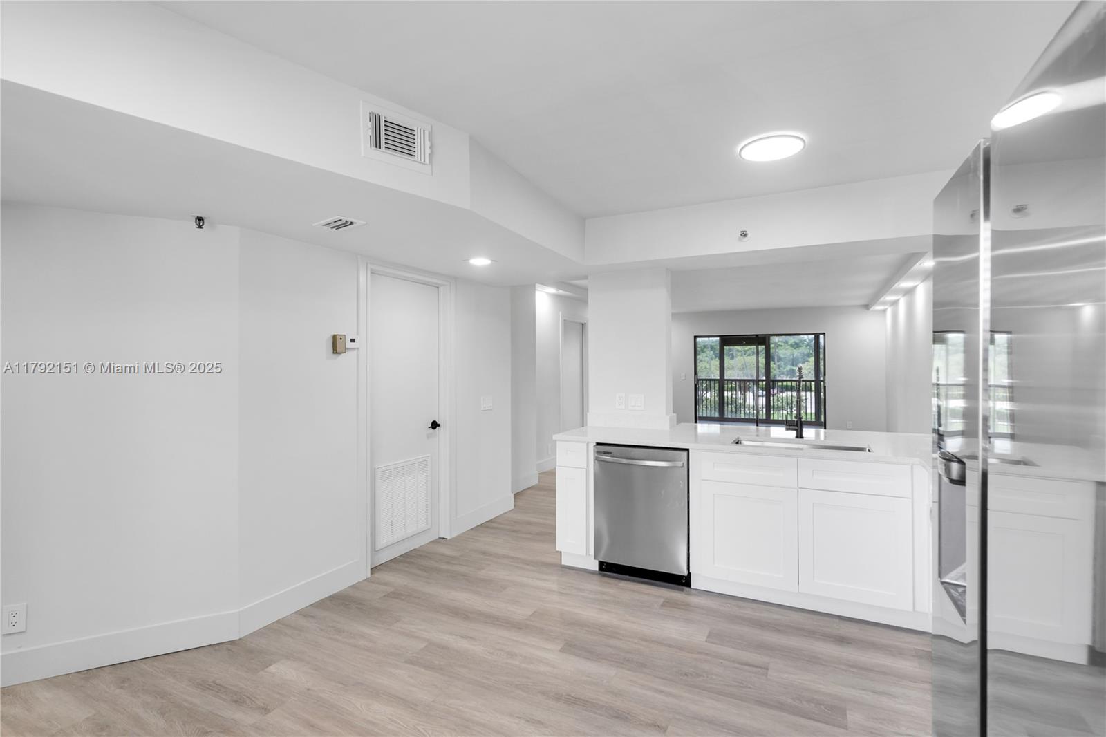 HUNTINGTON LAKES SEC ONE - Residential