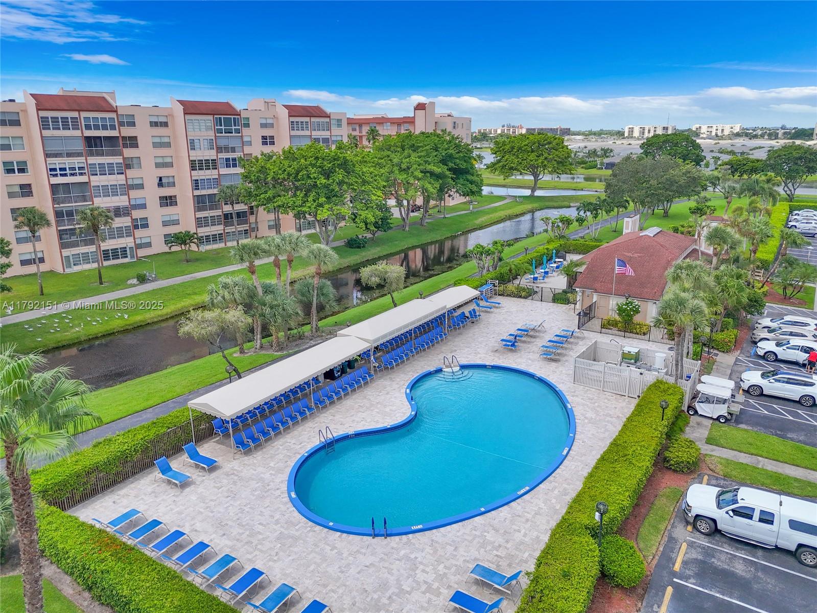 HUNTINGTON LAKES SEC ONE - Residential
