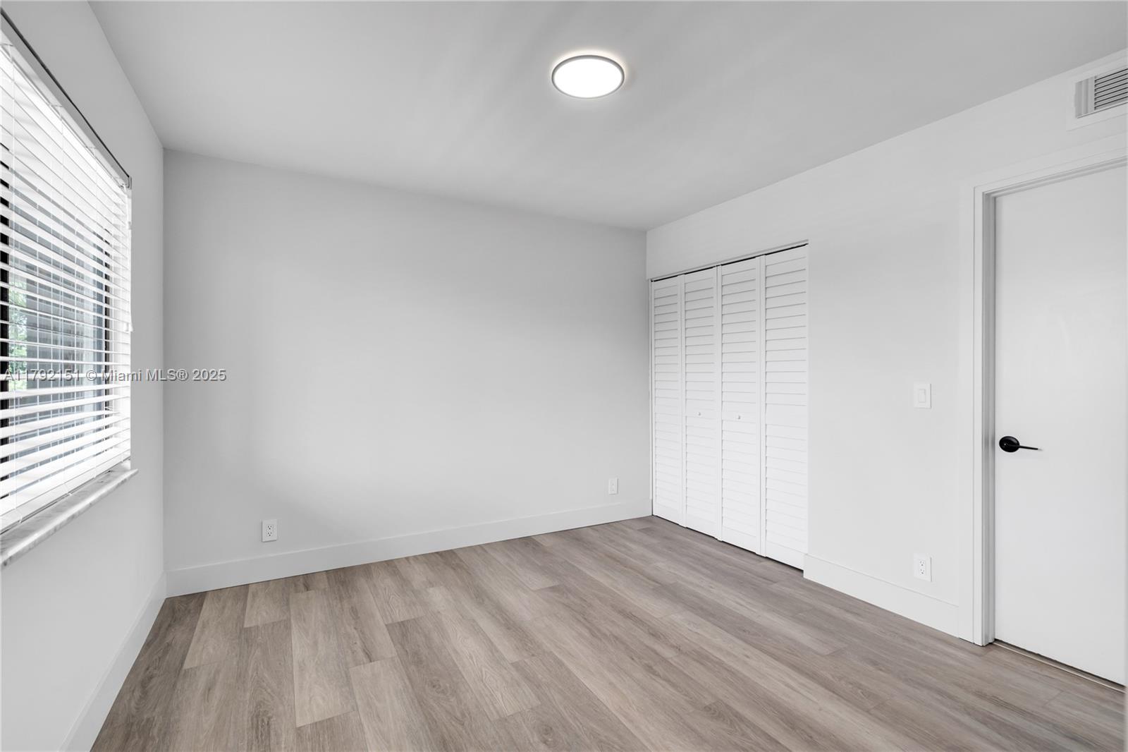 HUNTINGTON LAKES SEC ONE - Residential