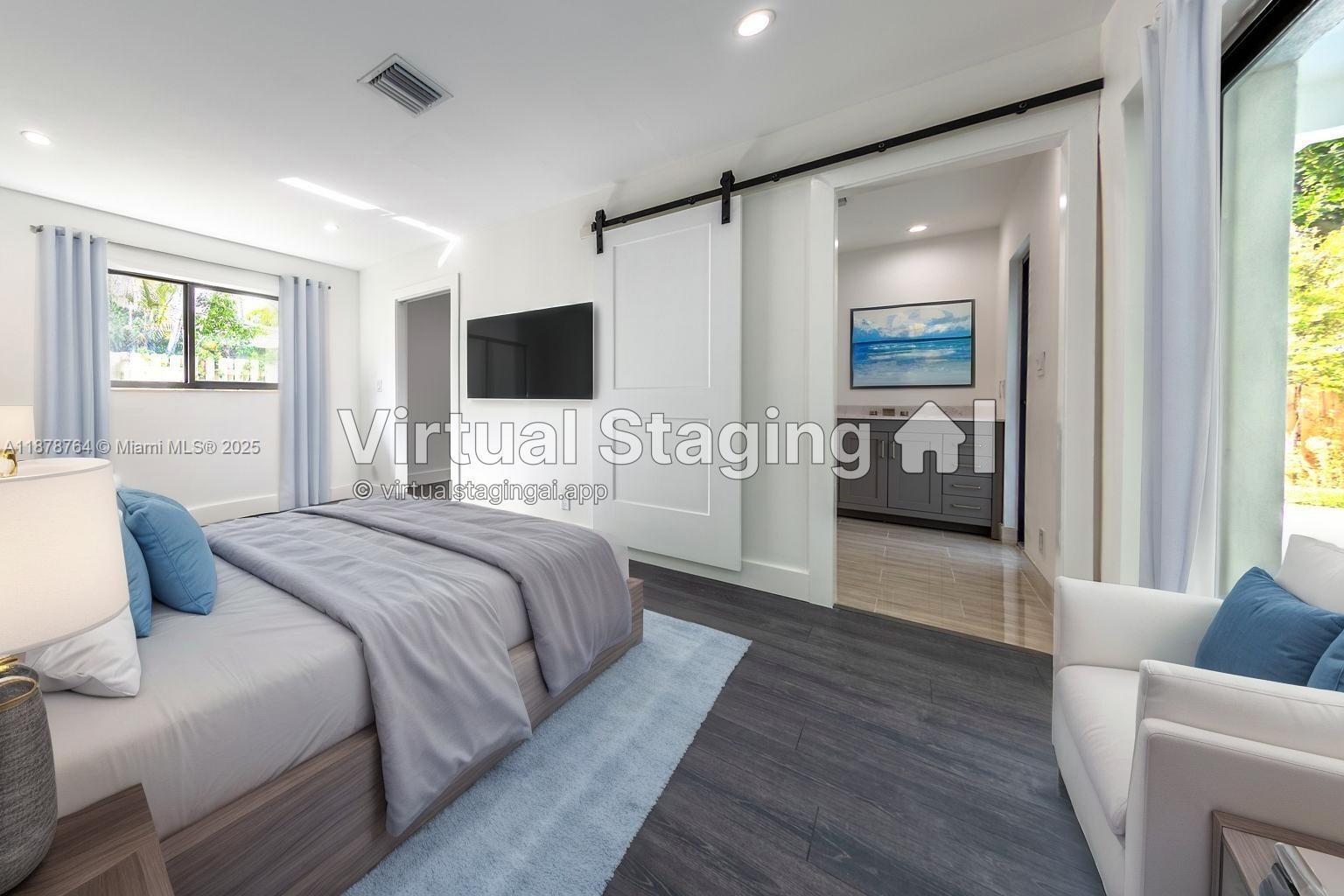 LAKE FLORESTA PARK - Residential