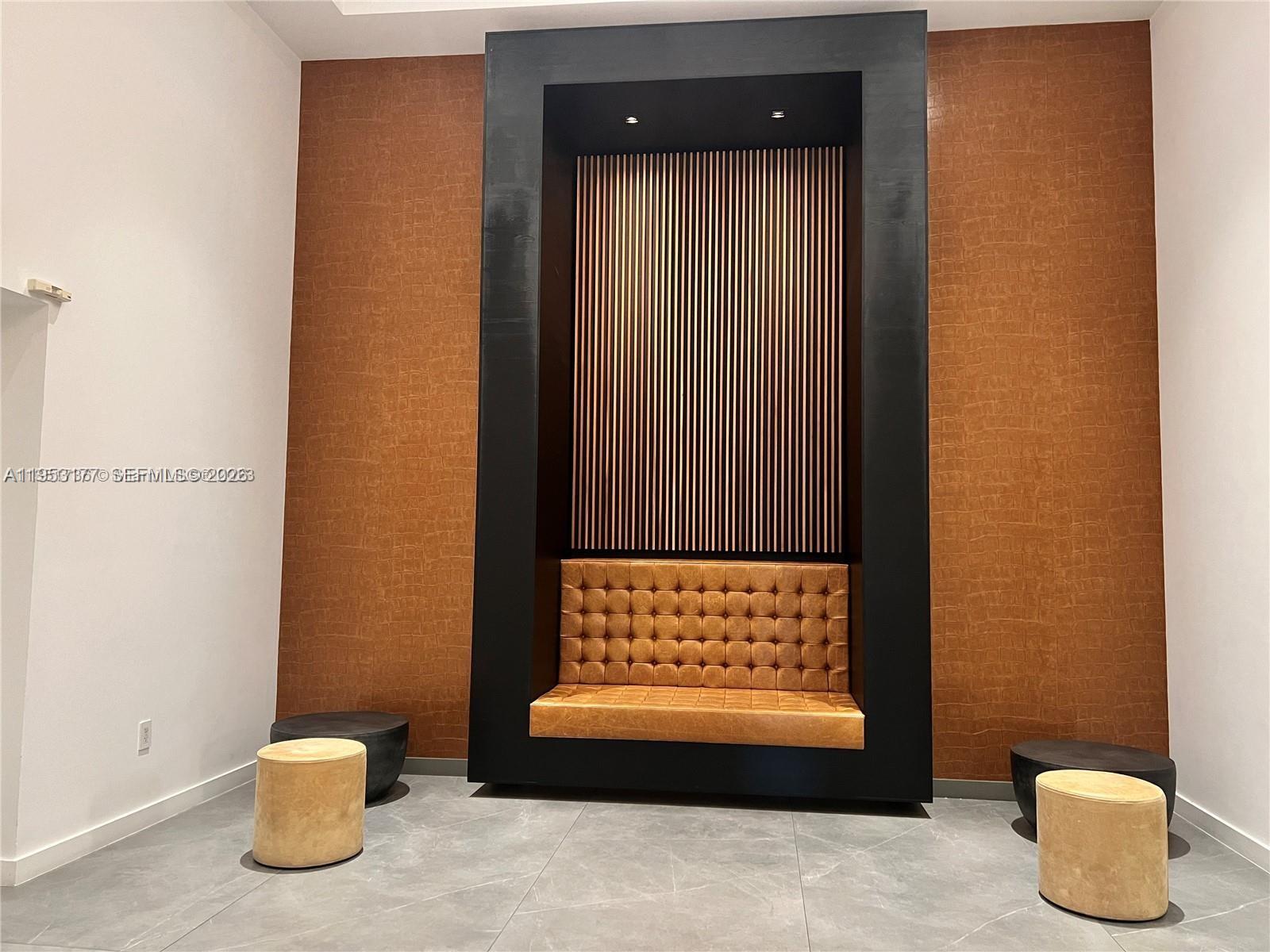 WIND CONDO - Residential