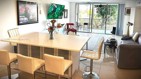 3051 S Palm Aire Dr 201 Pompano Beach FL 33069