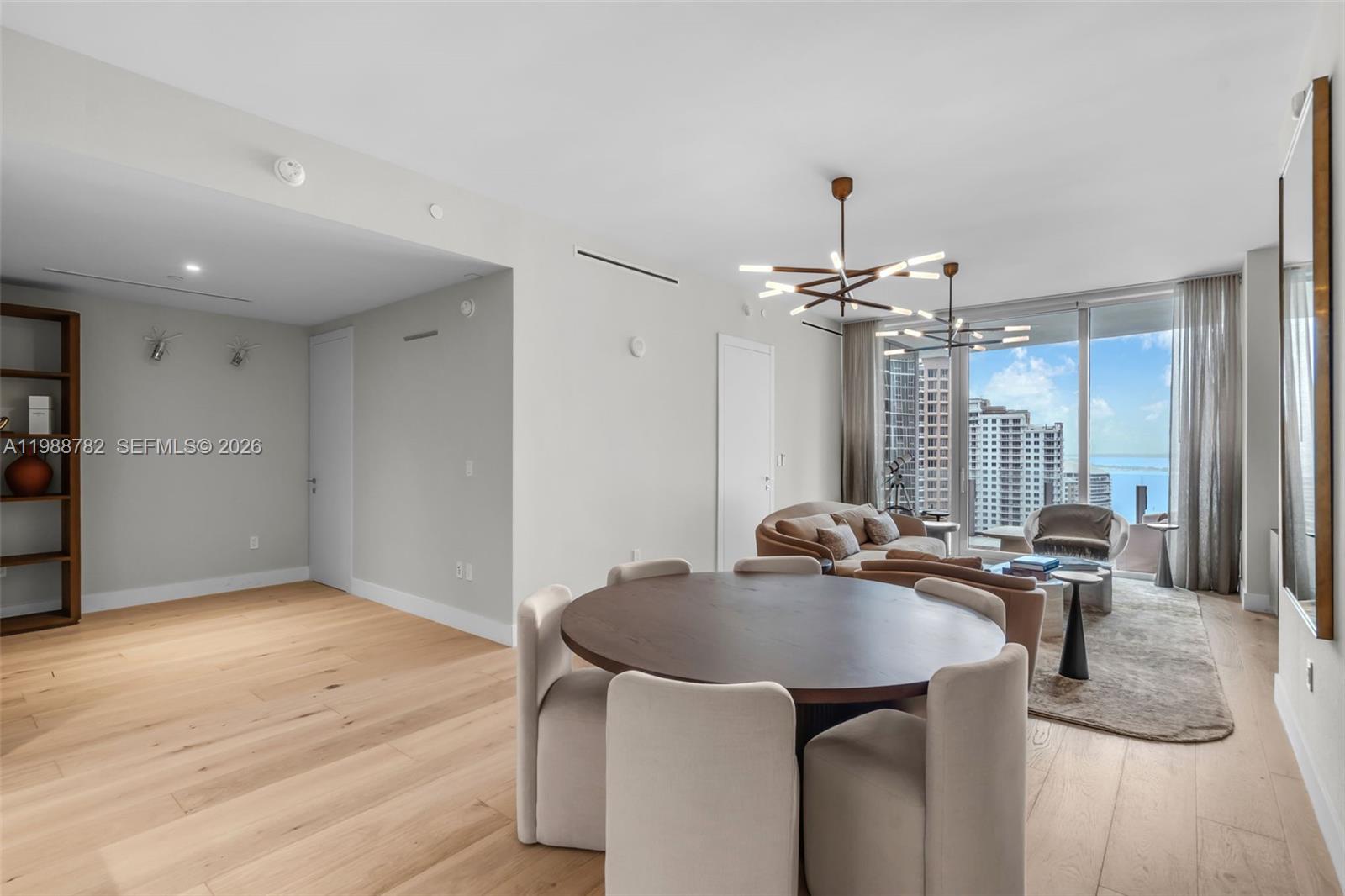 300 Biscayne Boulevard Way 2605W