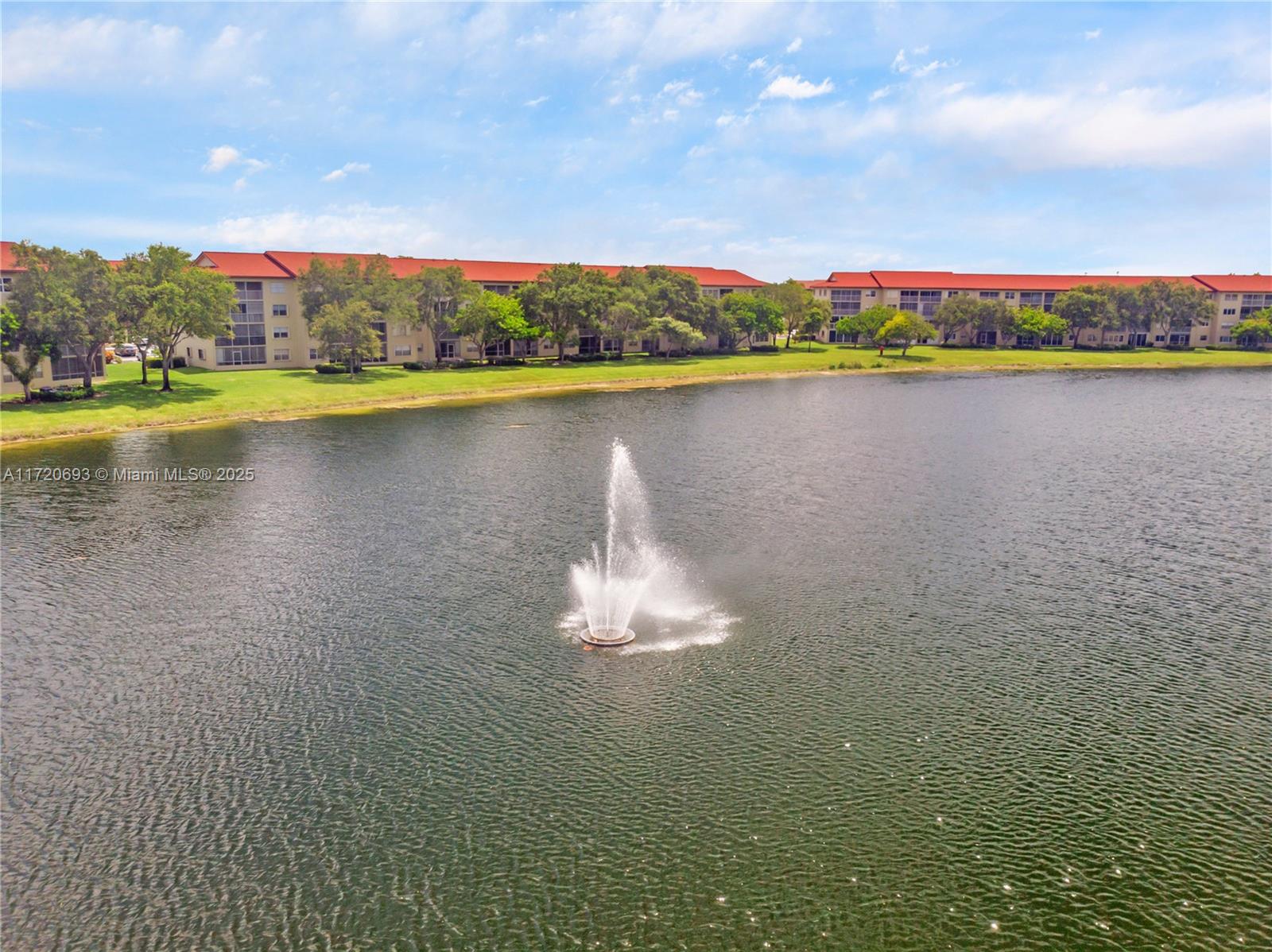 CAMBRIDGE AT CENTURY VILL - Residential