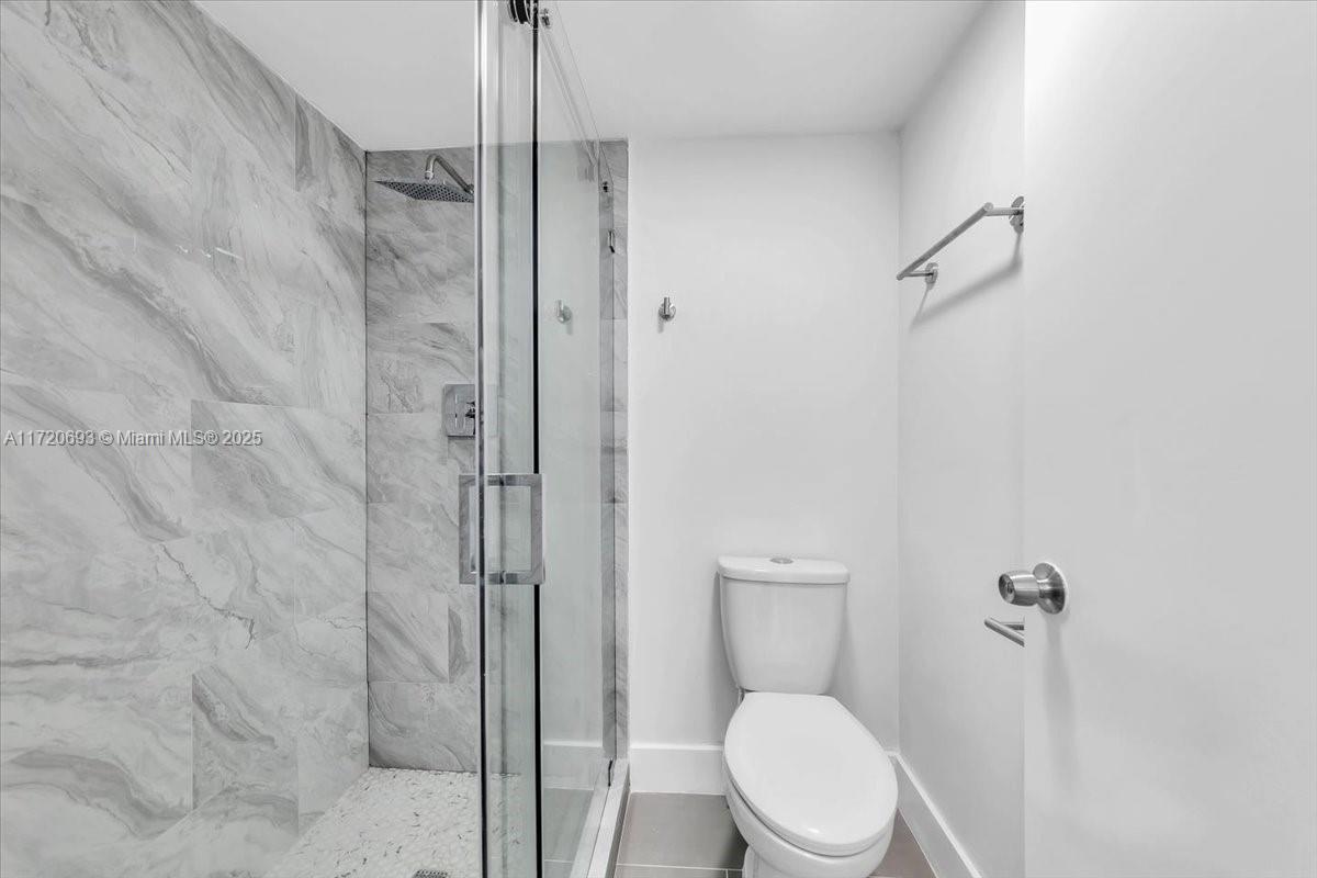 CAMBRIDGE AT CENTURY VILL - Residential