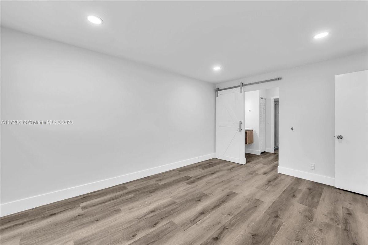 CAMBRIDGE AT CENTURY VILL - Residential