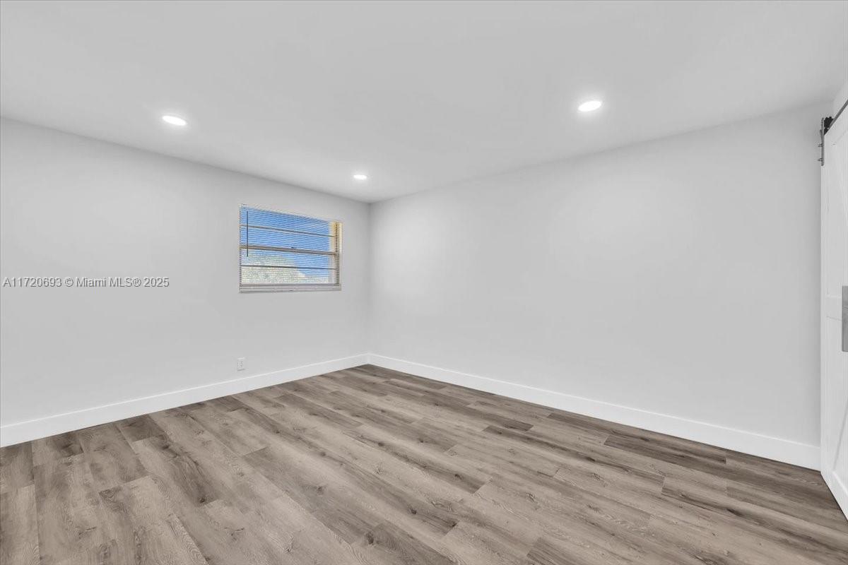 CAMBRIDGE AT CENTURY VILL - Residential