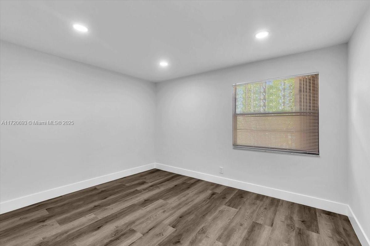 CAMBRIDGE AT CENTURY VILL - Residential