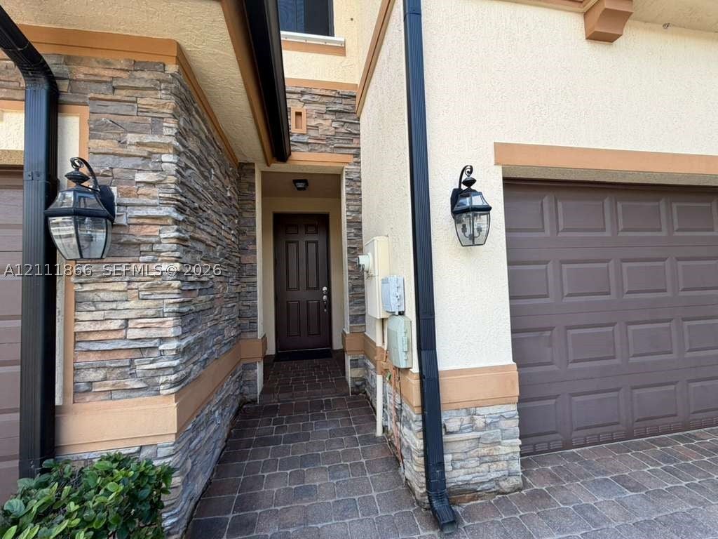 12350 S Village Cir