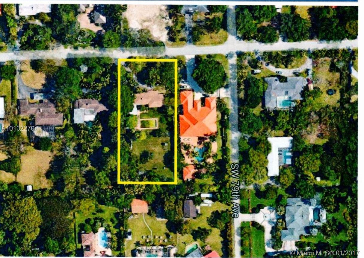 Pinecrest lot available for sale with City water and septic. Lowest priced property of its size on the market. Low traffic street with new construction in the area. Lowest price per sq ft in the area at $18.26. Survey in attachments.