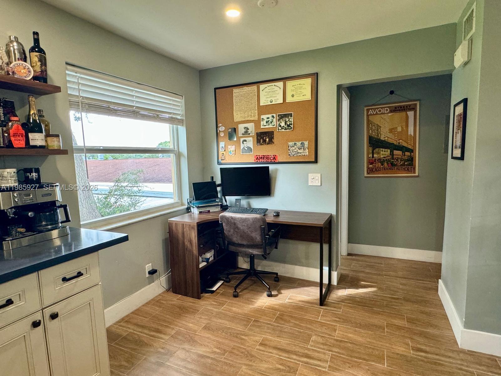 OAKWOOD CONDO INC - Residential Lease