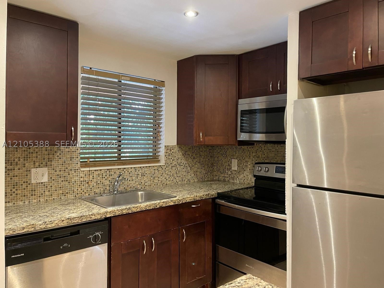 6900 SW 39th St 312K