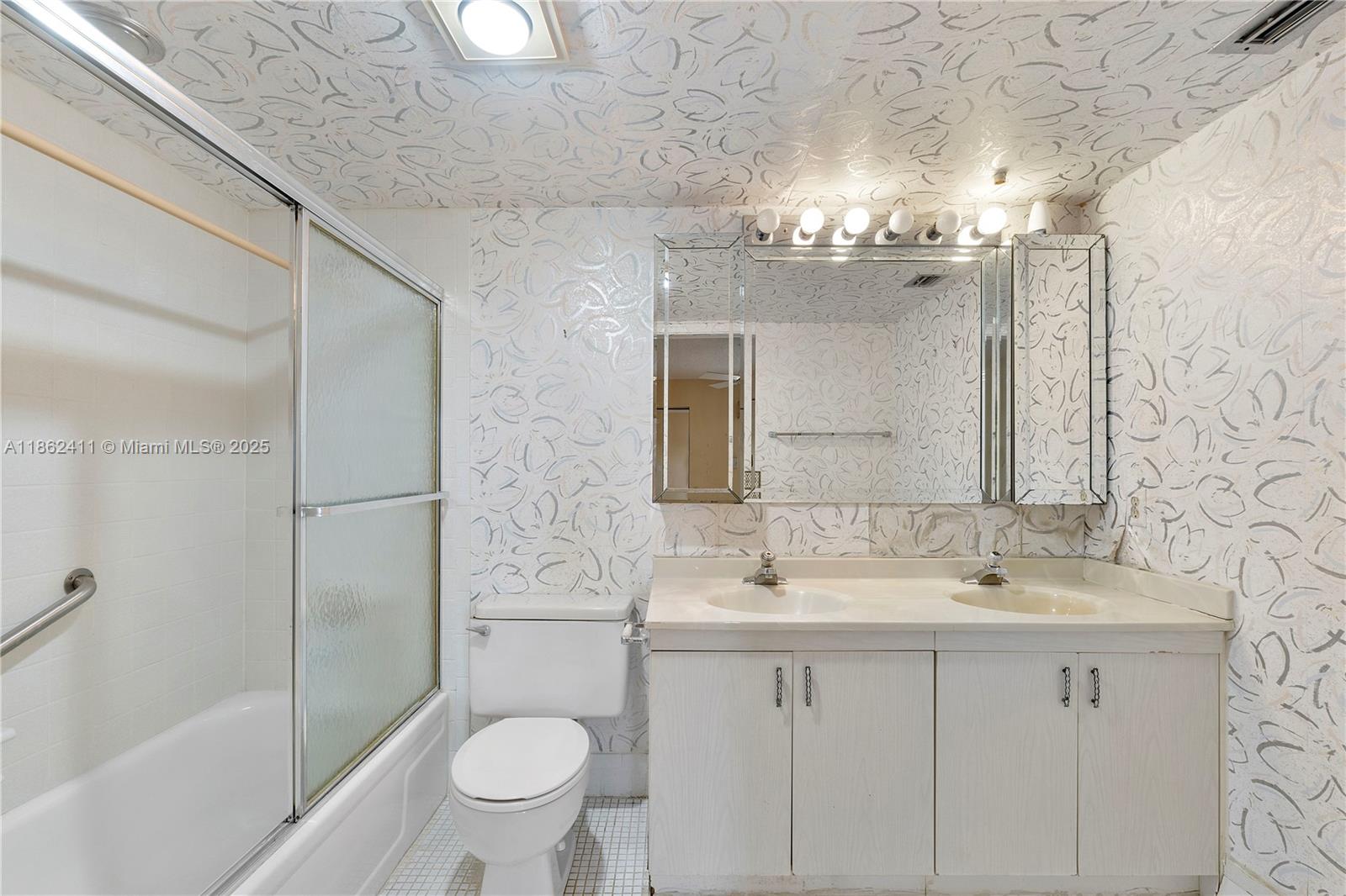 ANTIGUA VILLAGE I D CONDO - Residential