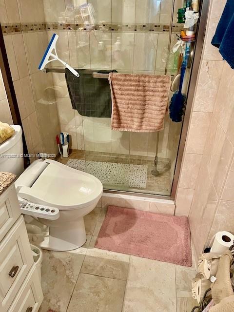 VILLAGE ROYALE GREENHILL - Residential