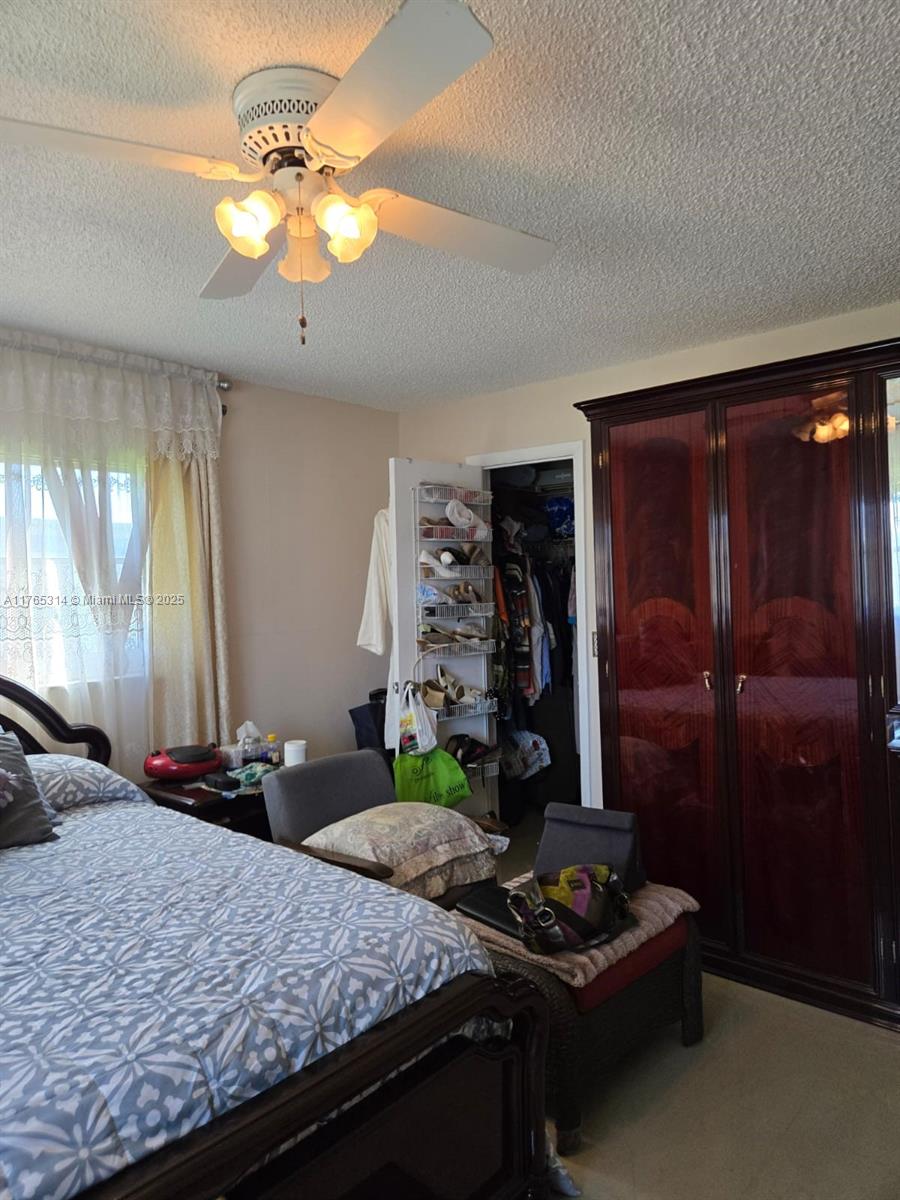 VILLAGE ROYALE GREENHILL - Residential