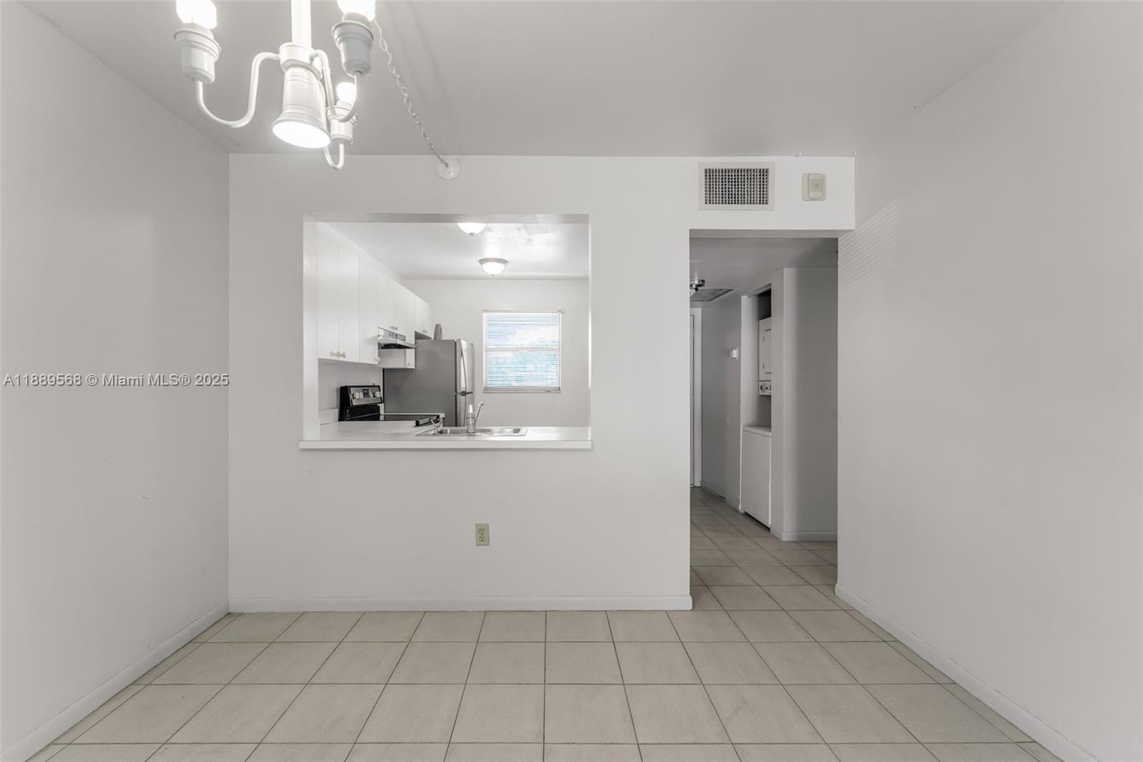 HERON AT THE HAMMOCKS CON - Residential