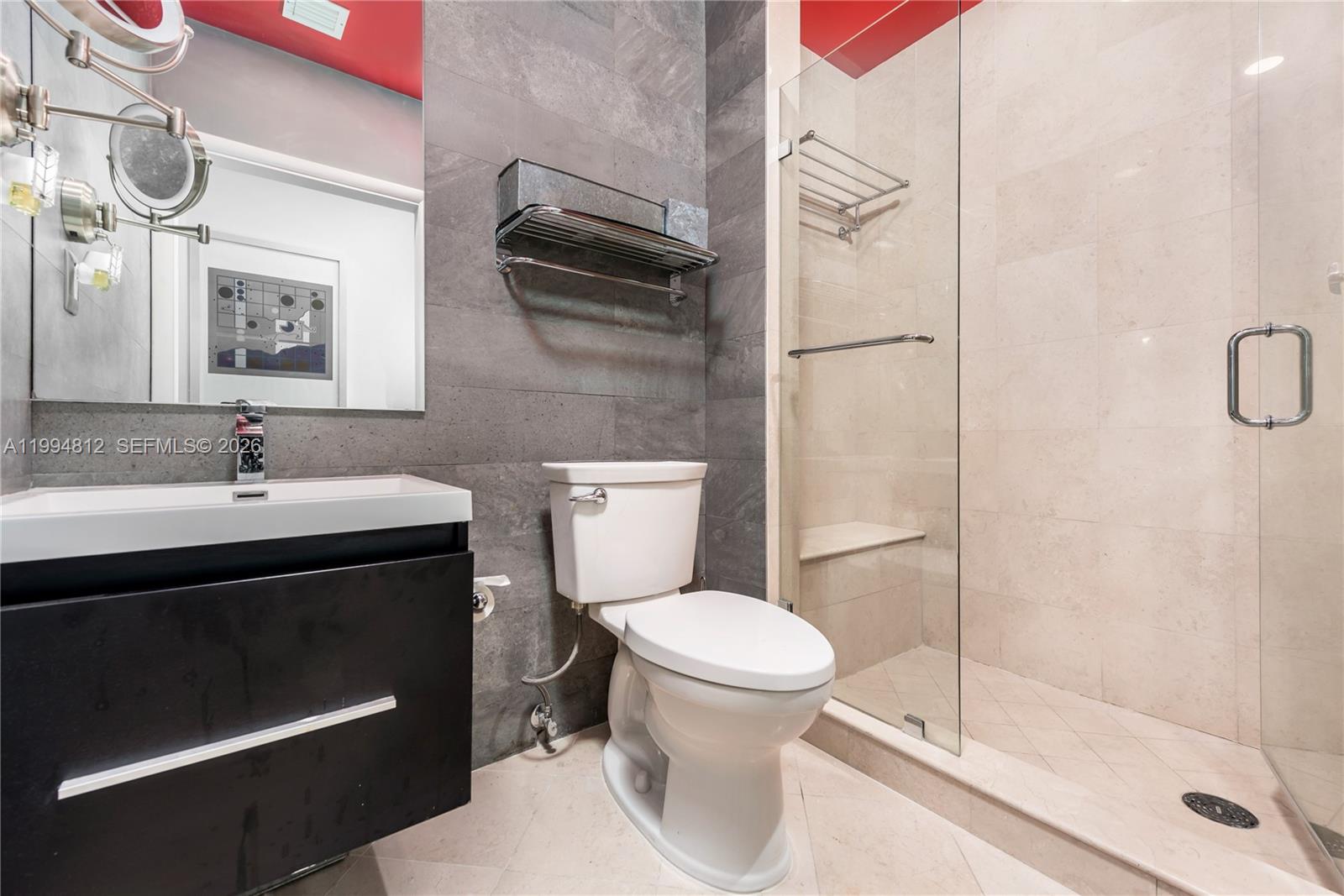 CONTINUUM ON SOUTH BEACH - Residential Lease