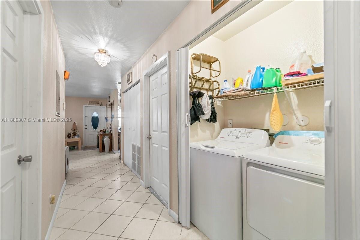 LINCOLN PARK CORR PLAT - Residential