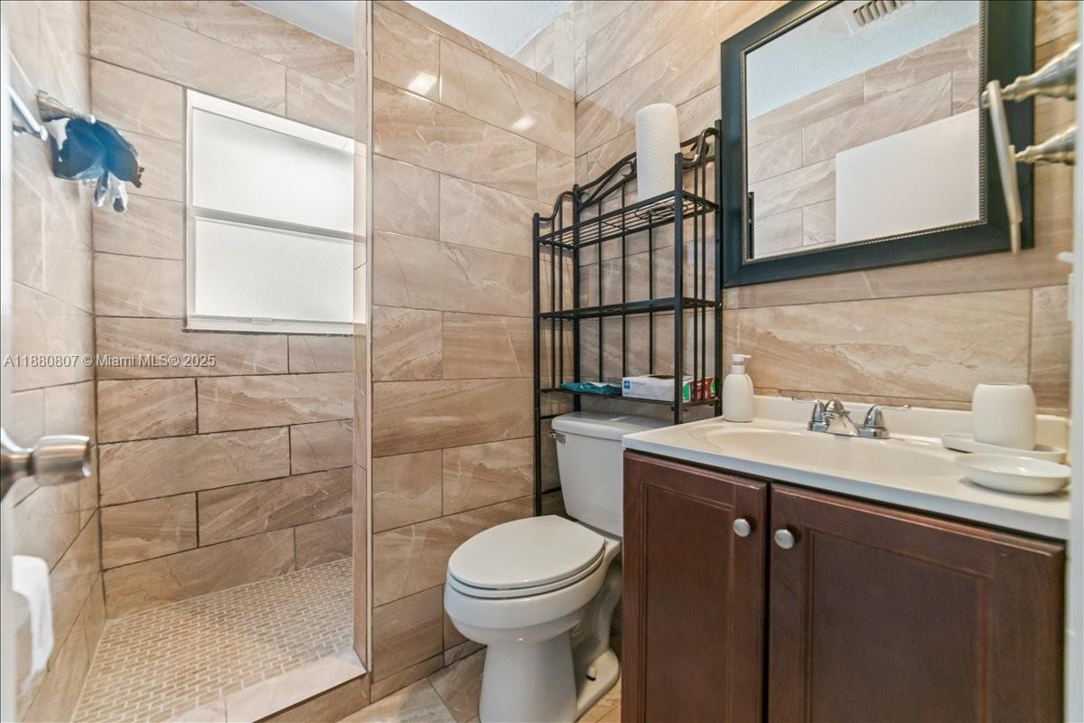 LINCOLN PARK CORR PLAT - Residential