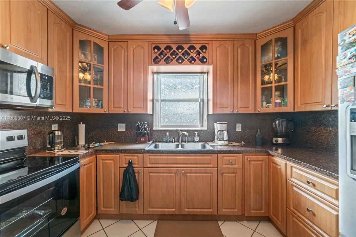 LINCOLN PARK CORR PLAT - Residential