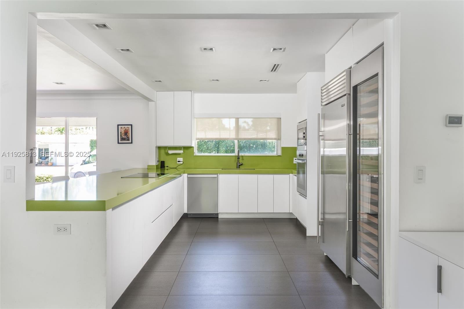 PARK PLAZA - Residential Lease