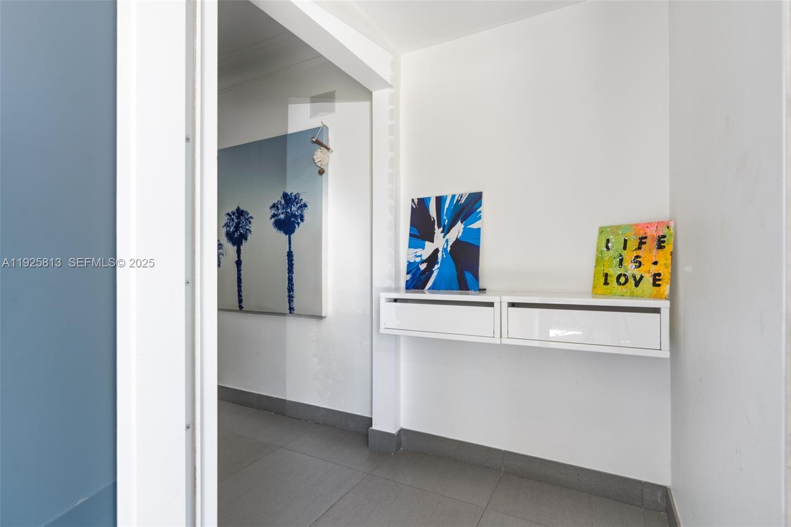 PARK PLAZA - Residential Lease