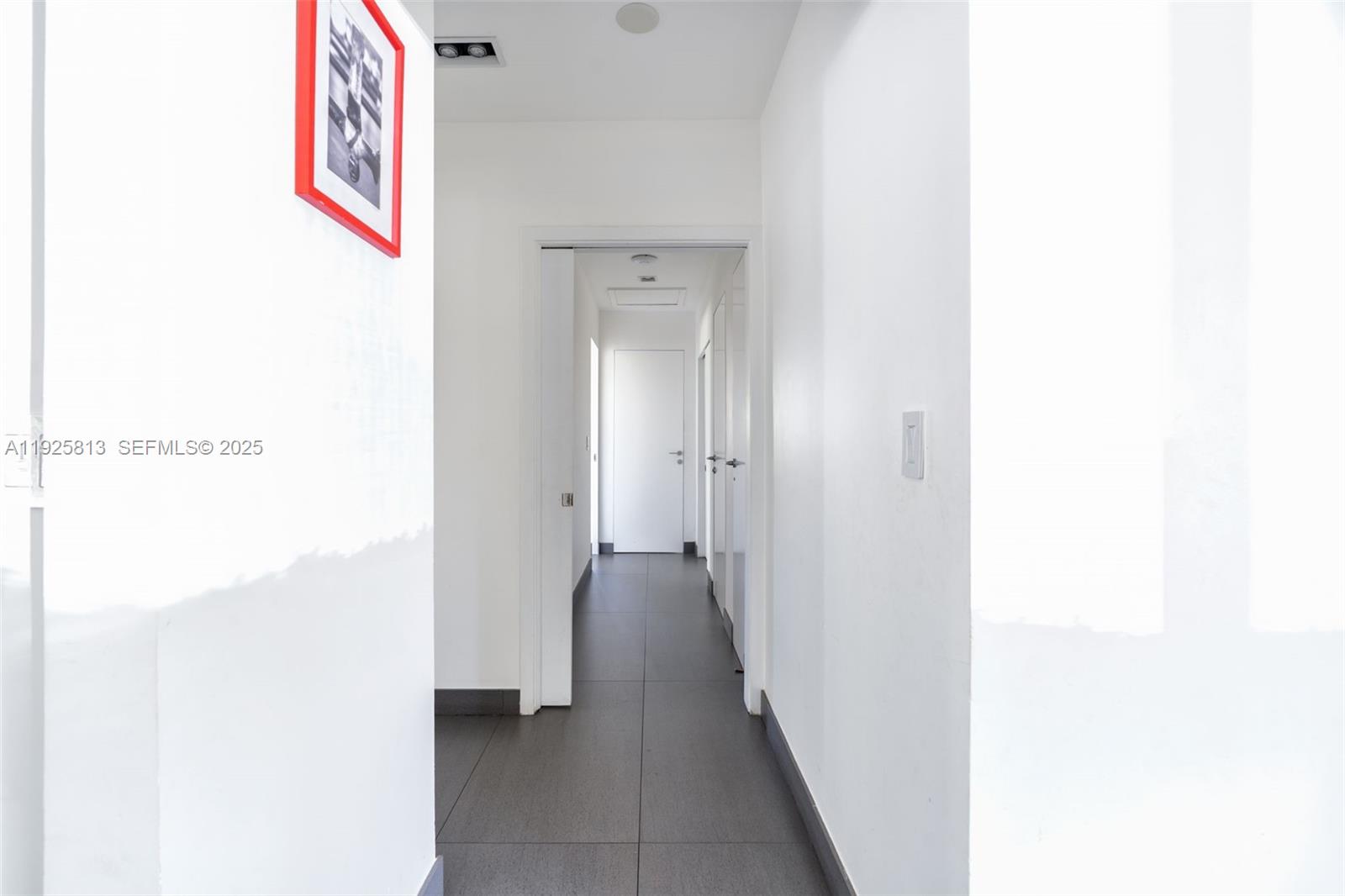 PARK PLAZA - Residential Lease