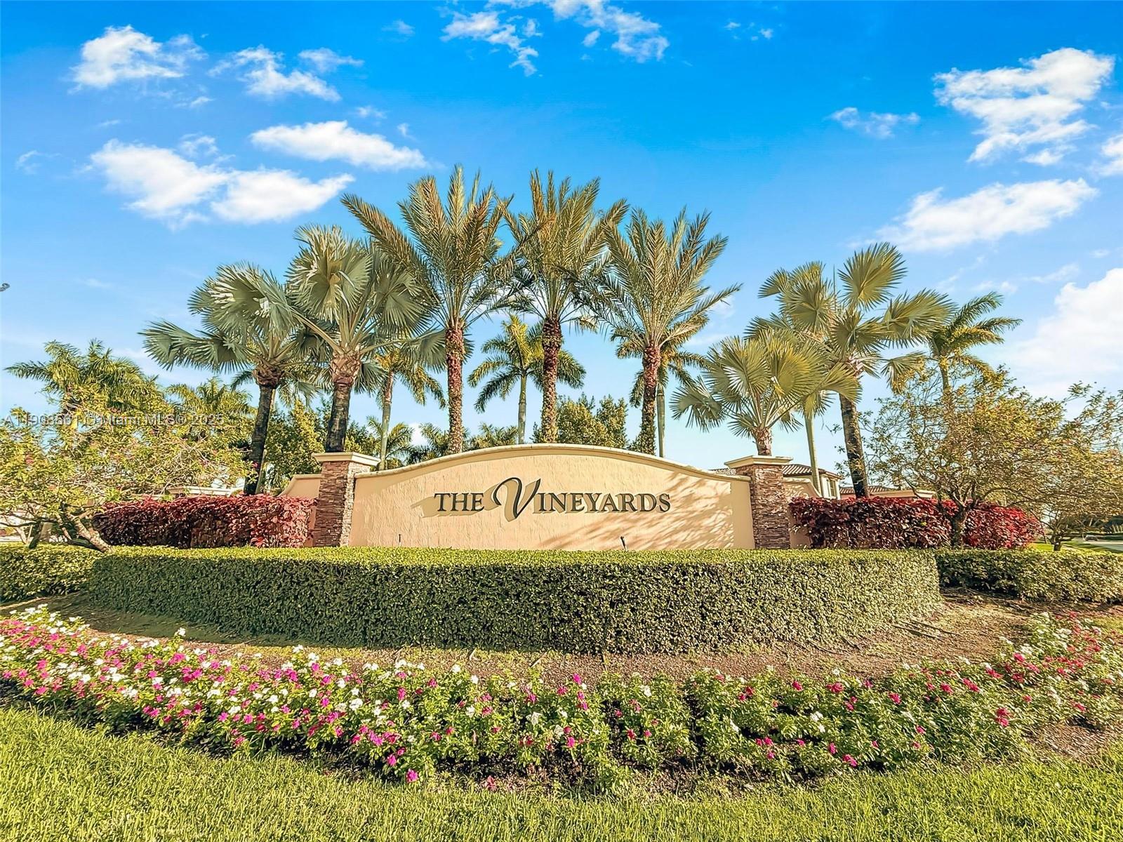 BAYWINDS OF DOMINICA AND - Residential