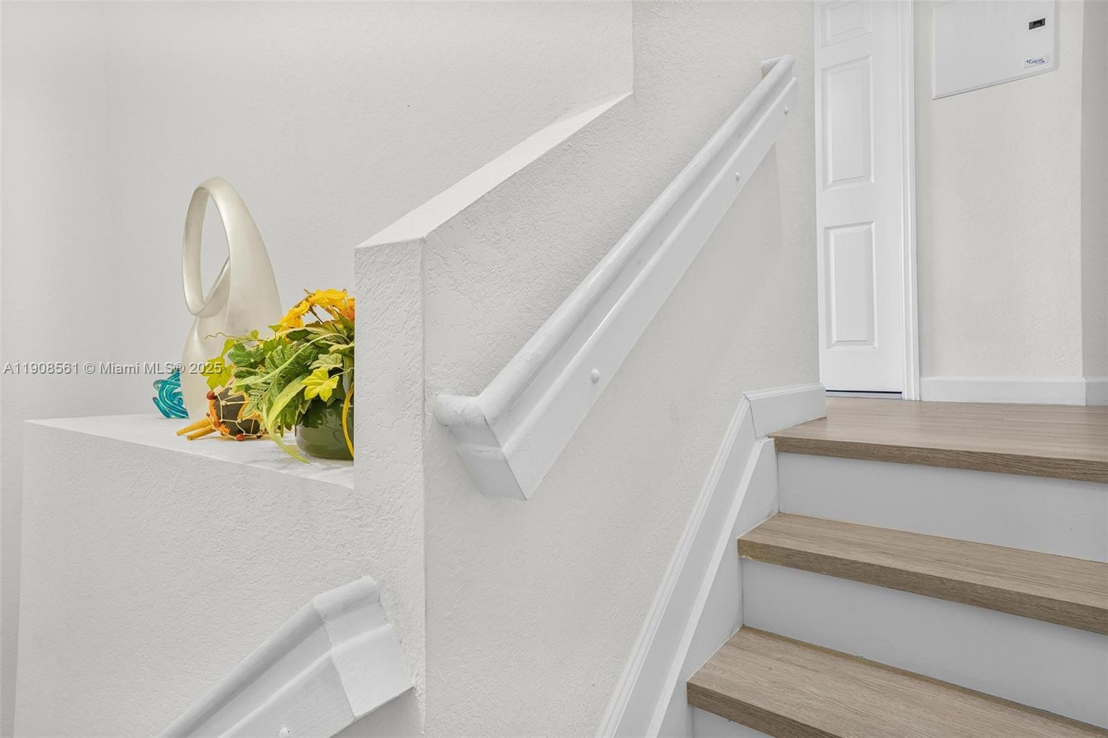 BAYWINDS OF DOMINICA AND - Residential