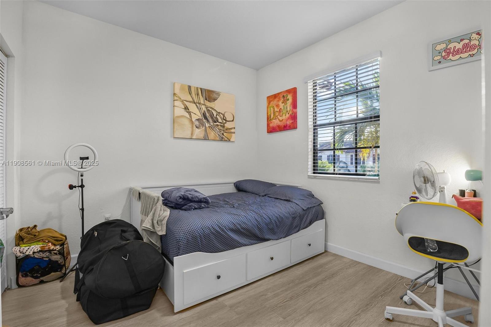 BAYWINDS OF DOMINICA AND - Residential